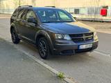Dodge Journey - graue Dodge Journey