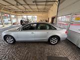Audi A4 Lim*Automatik*Leder*2Hand*HU2026/12 - Audi A4 Gebrauchtwagen in Düsseldorf