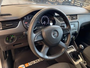 MYAUTOCENTER – Gebraucht- und Jahreswagen mit Werkstattservice in Pfaffenhofen Skoda Octavia Combi Ambition *2. Hand*Klima*PDC*Radio*