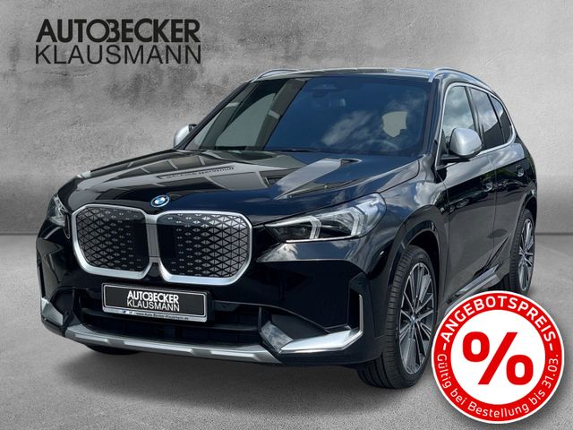 BMW iX1 eDrive20 xLine LMR 20'' Park-Assistent