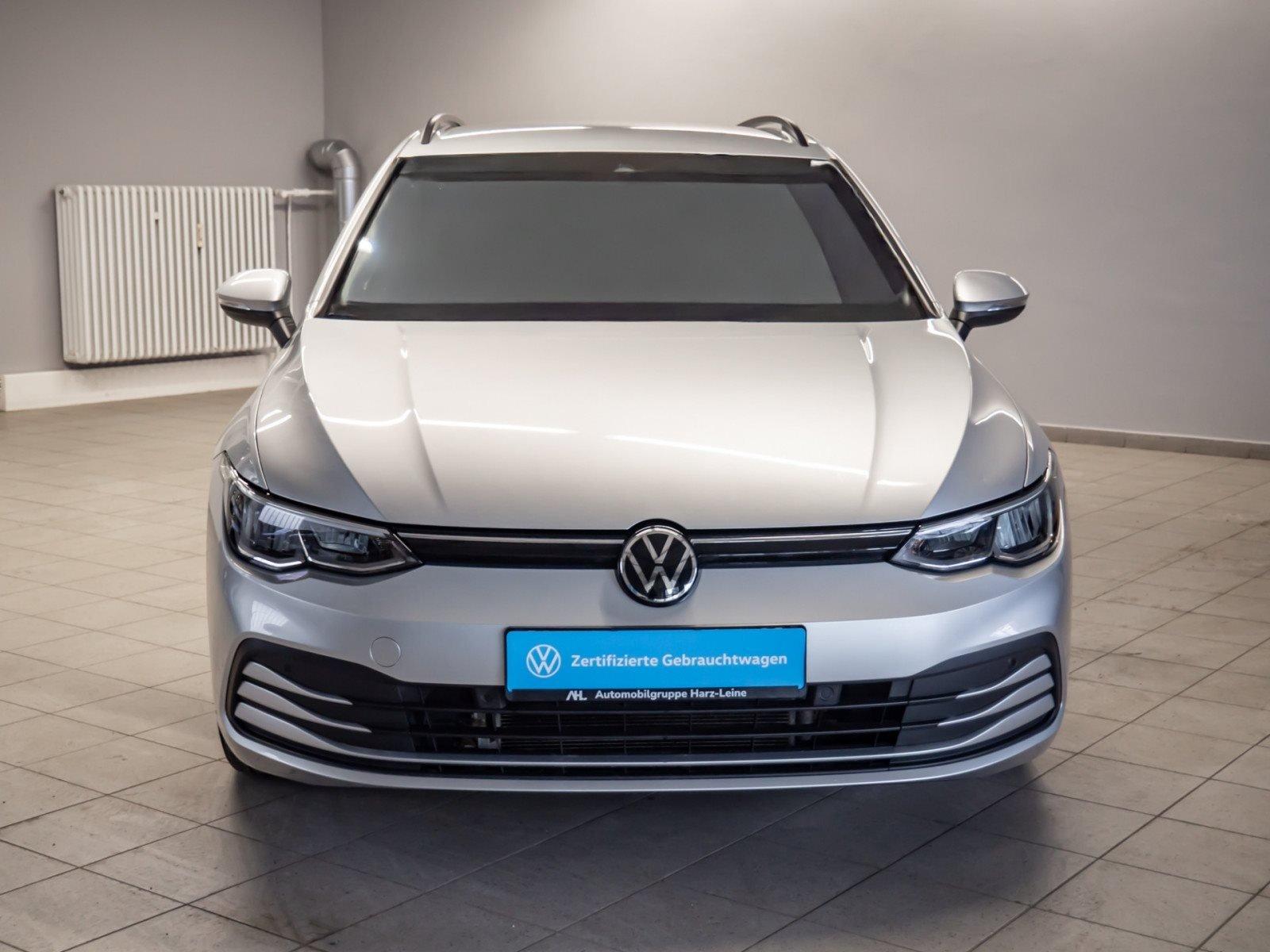 Volkswagen Golf VIII Variant LIFE TSI+ALU 16+AHK+ERGO SITZ+