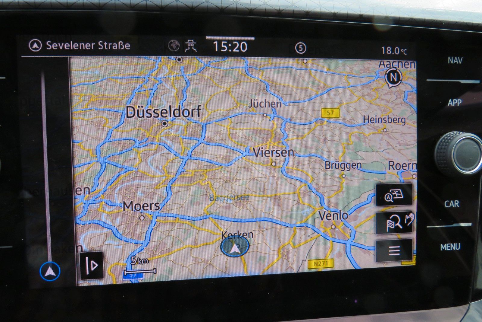 Fahrzeugabbildung Volkswagen T-Cross Highline DSG ACC NAVI AHK APP 1.HAND