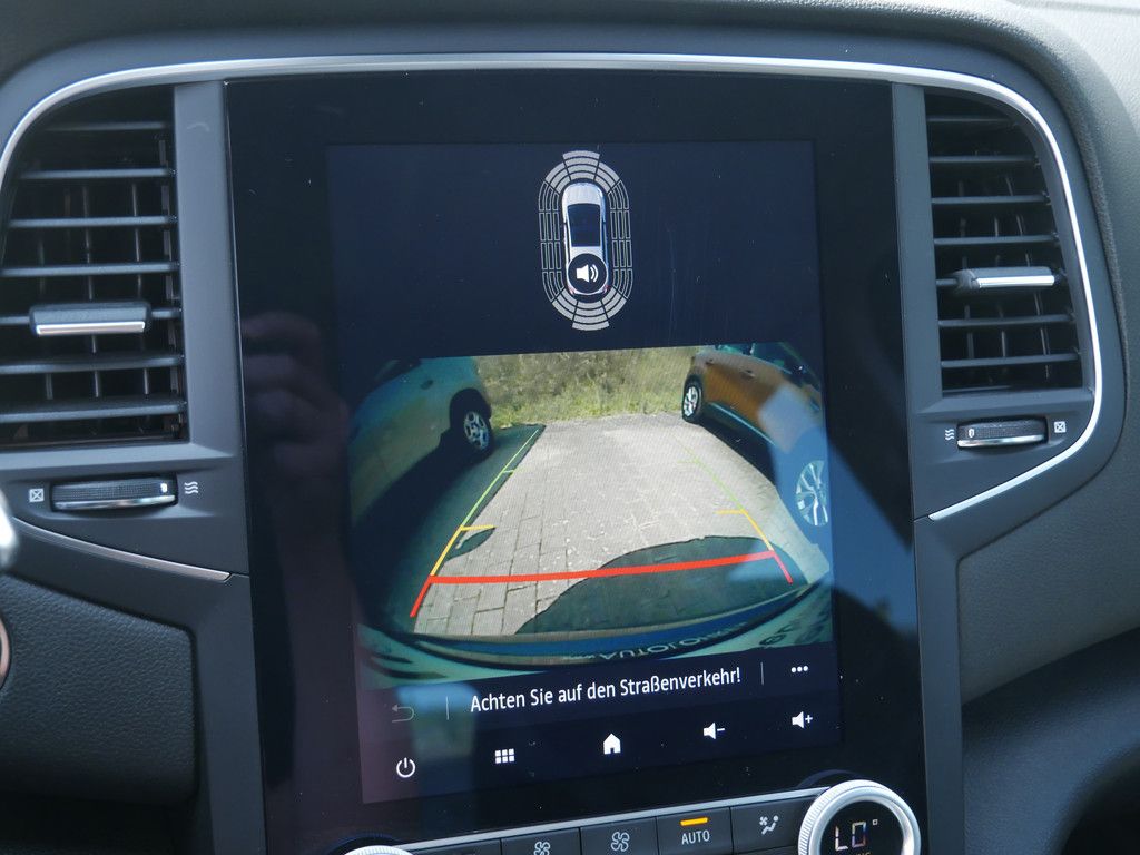 Fahrzeugabbildung Renault Megane Grandtour Intens TCe 140 EDC GPF HUD LED