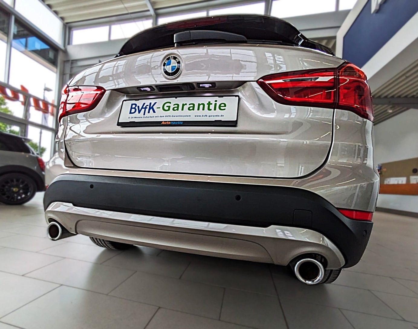 BMW X1 sDrive 18 d AUT. NAVI SITZH. 1.Hd SCHECKH.BMW foto 16