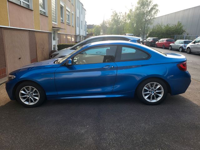 BMW 220