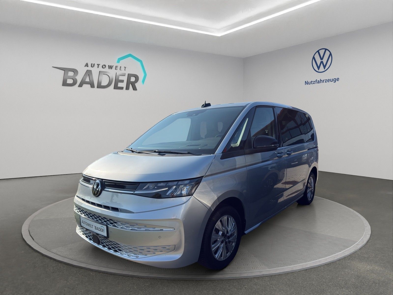 Volkswagen T7 Multivan Life 2,0 TDI HUD AHK LED