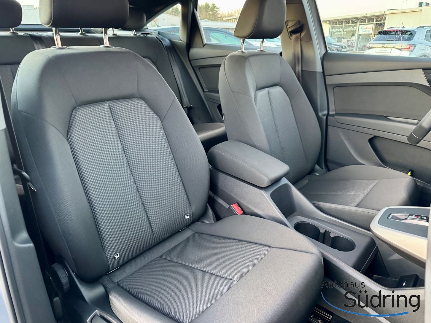 Q4 e-tron Sportback 40 150kW 77kWh HUD Matrix