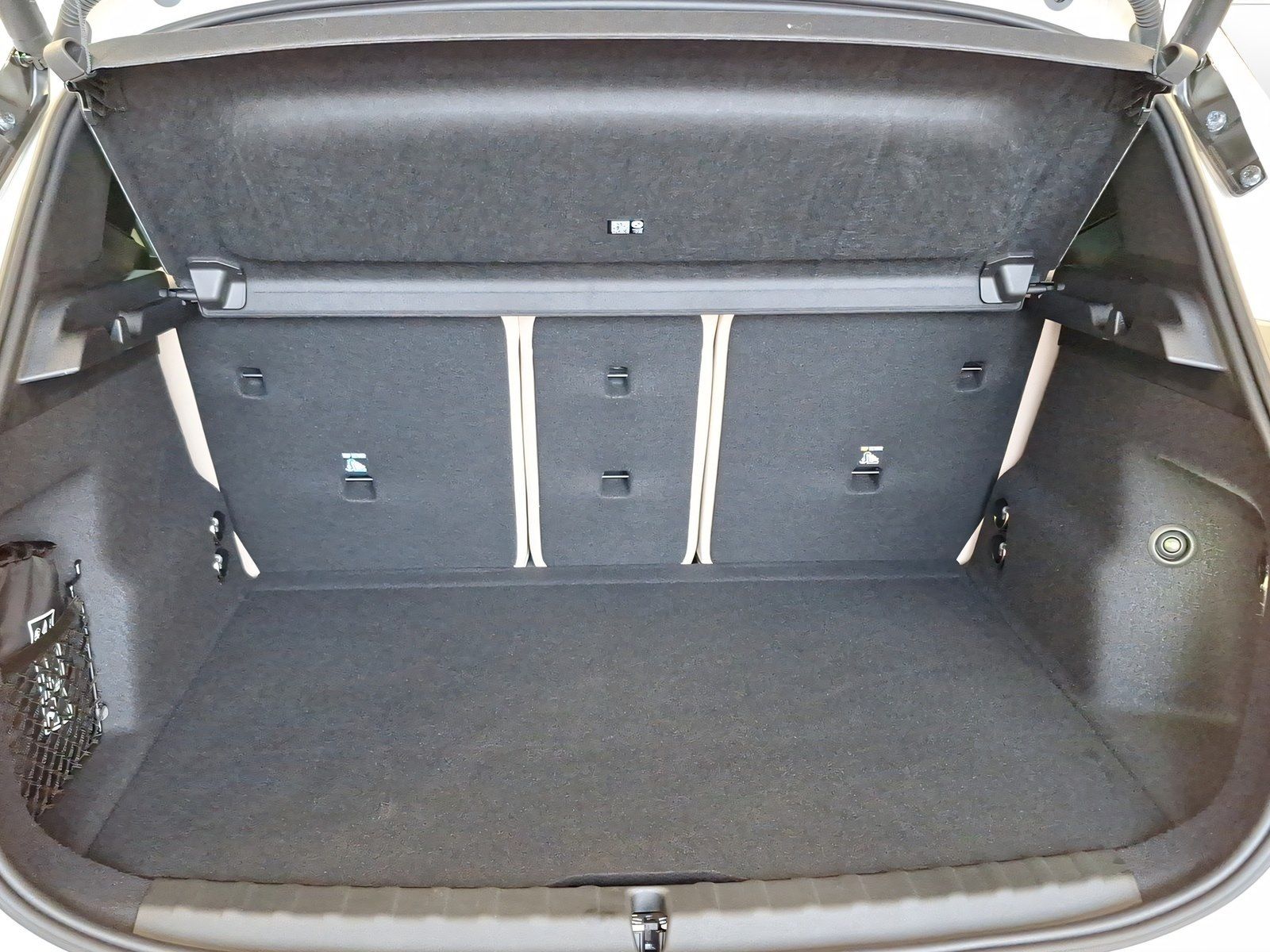 BMW 218 Active Tourer - Bild 11