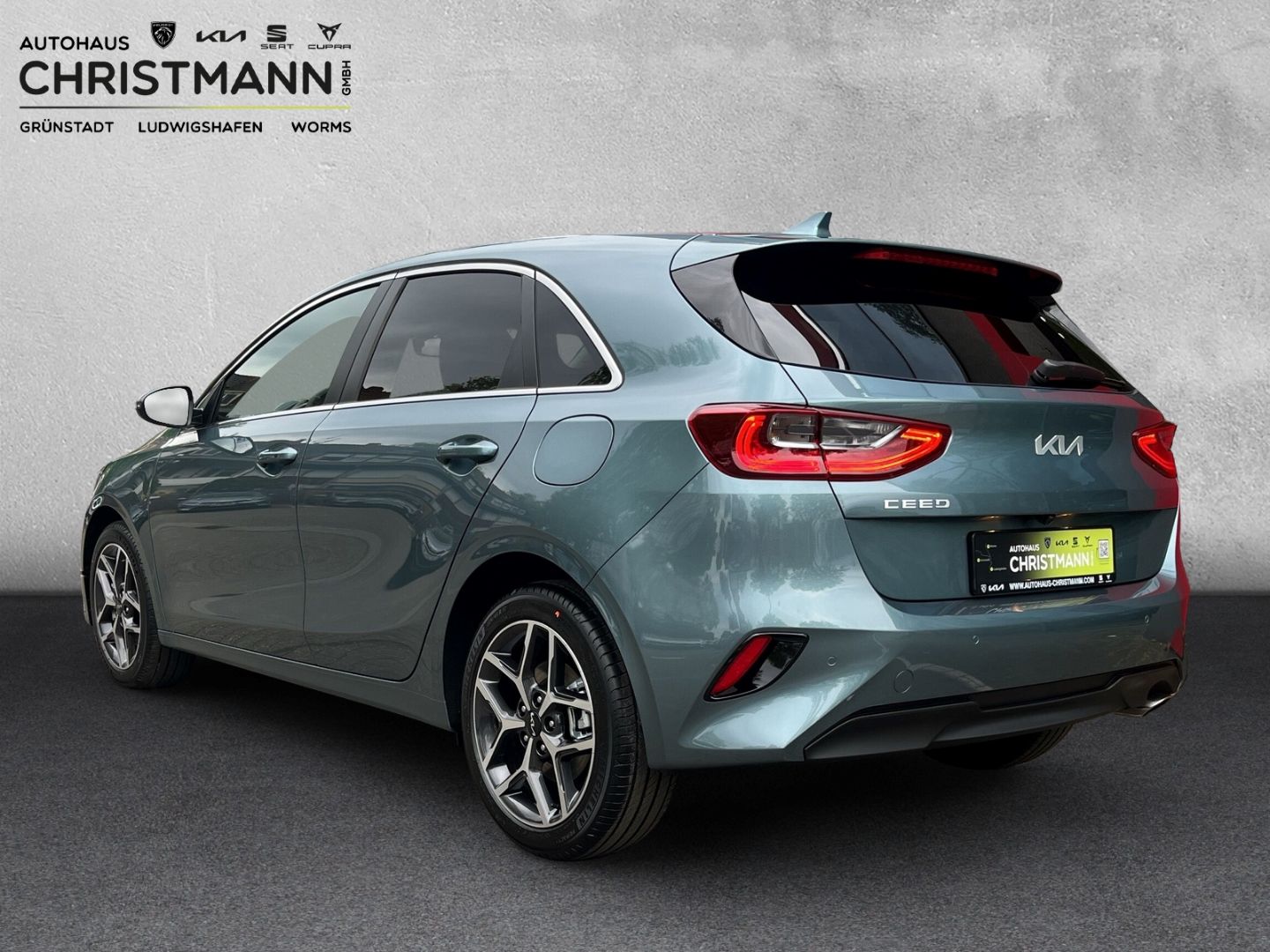 Fahrzeugabbildung Kia Ceed ULTIMATE EDITION 1.0 T-GDI  *STYLE-PAKET*