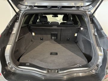 Fotografie des Ford Mondeo Turnier 2.0 EcoBlue ST-Line