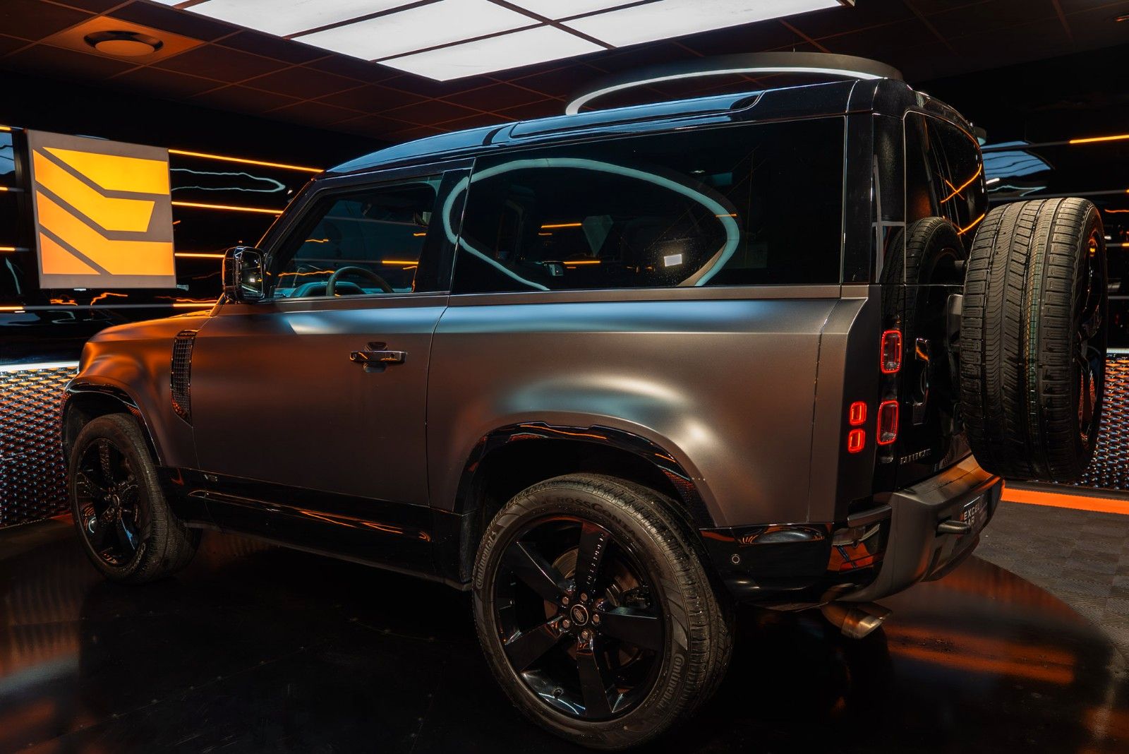 Land Rover Defender 90 V8 Carpathian Edition imagem 3