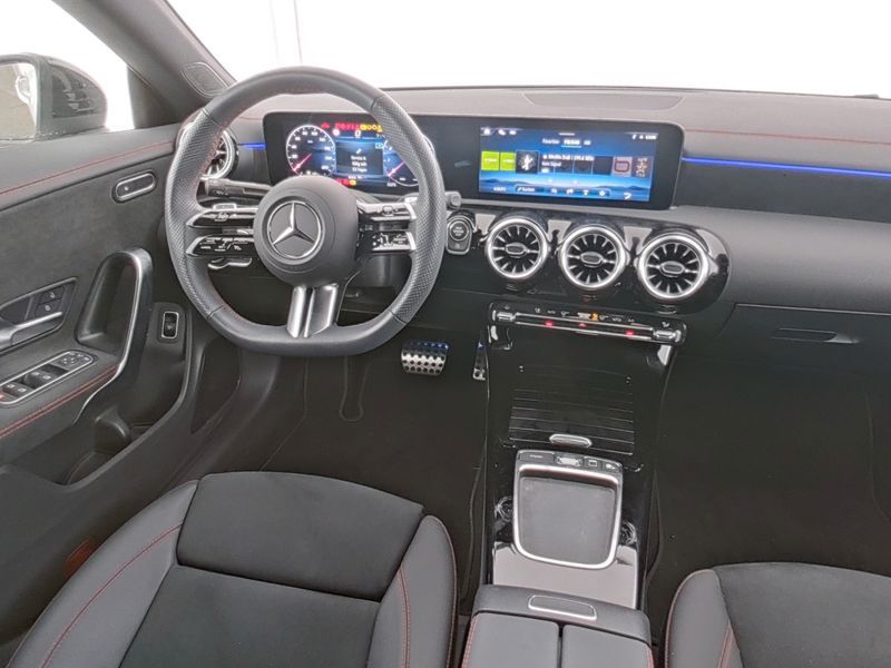 Fahrzeugabbildung Mercedes-Benz CLA 220 4M Coupé AMG Pano+Night+AdvSound+Keyless