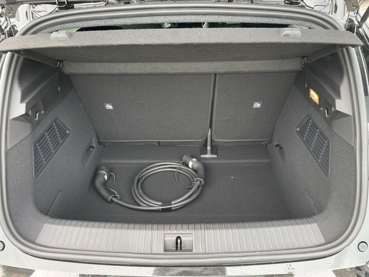 Renault Megane E-TECH - Bild 12