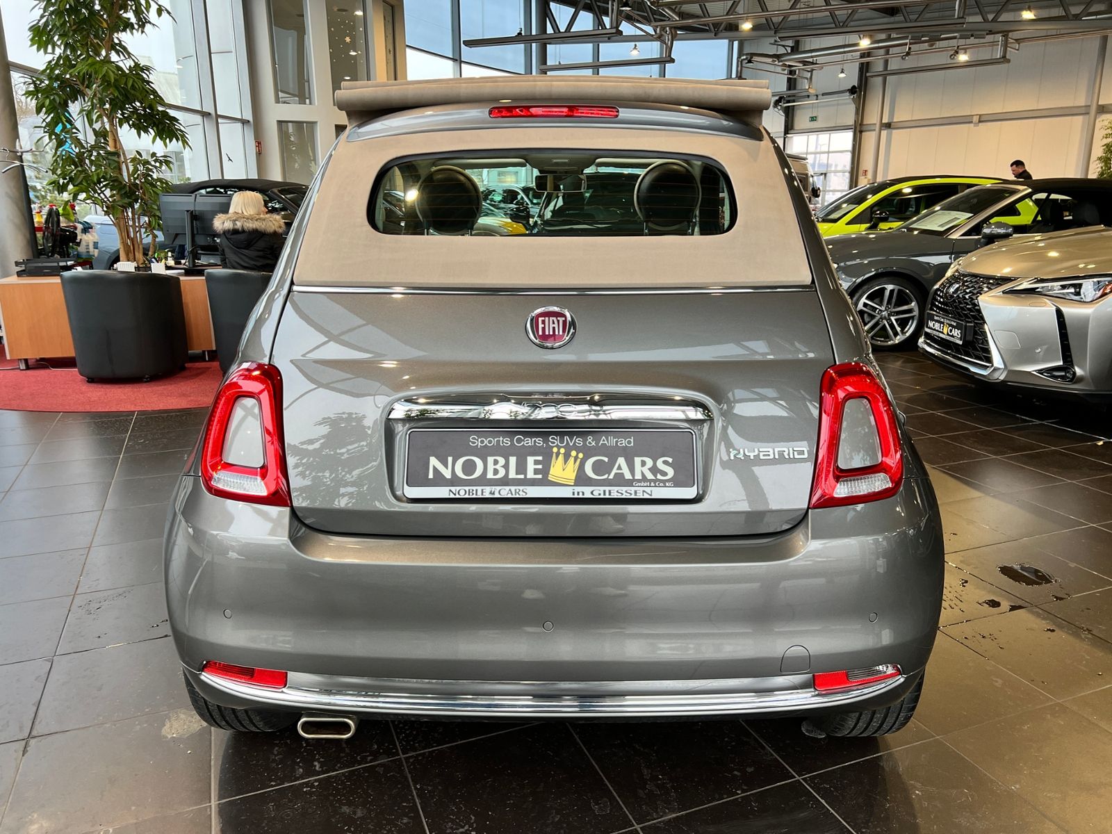 Fahrzeugabbildung Fiat 500C Cabrio Lounge KLIMA NAV GRA PDC ALU