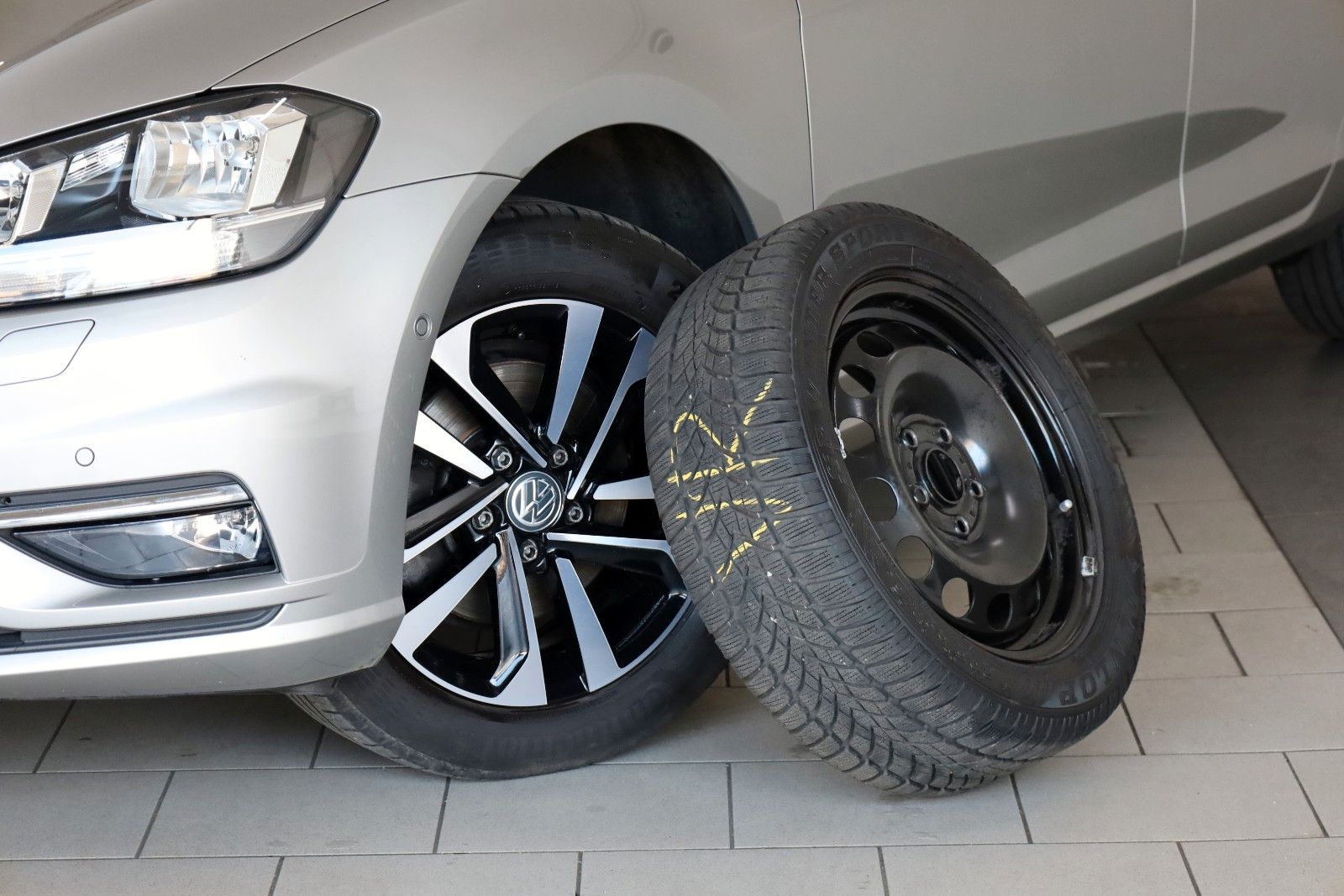 Fahrzeugabbildung Volkswagen Golf VII Variant IQ.DRIVE Navi,ACC,Kamera,SR+WR