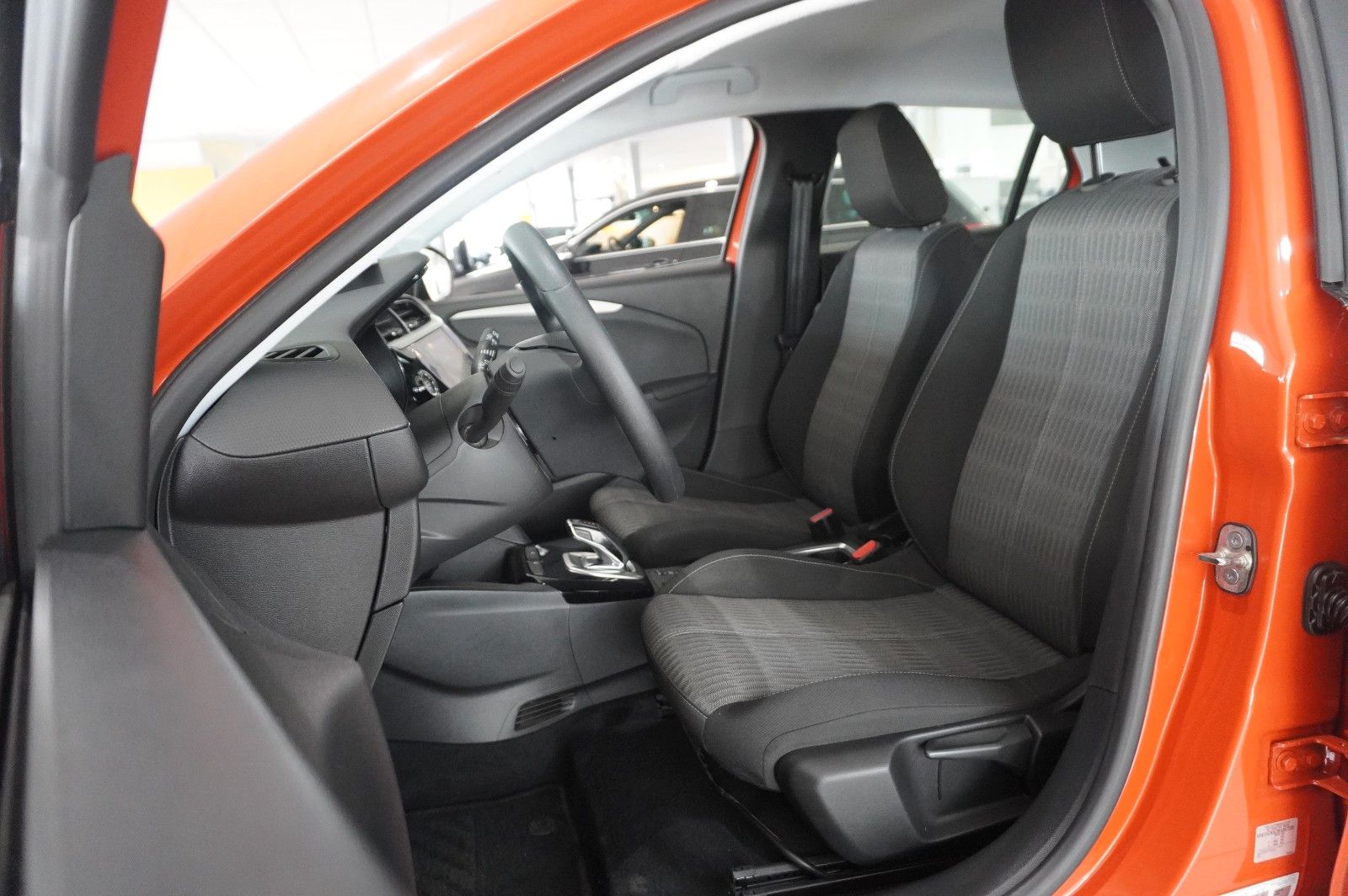 Fahrzeugabbildung Opel Corsa-e F EDITION 3-PHASIG NAVI/LED/KAMERA/SHZ