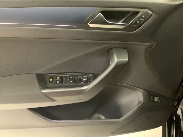 T-ROC United 1,5 TSI 110 kW DSG LED, Navi, ACC,