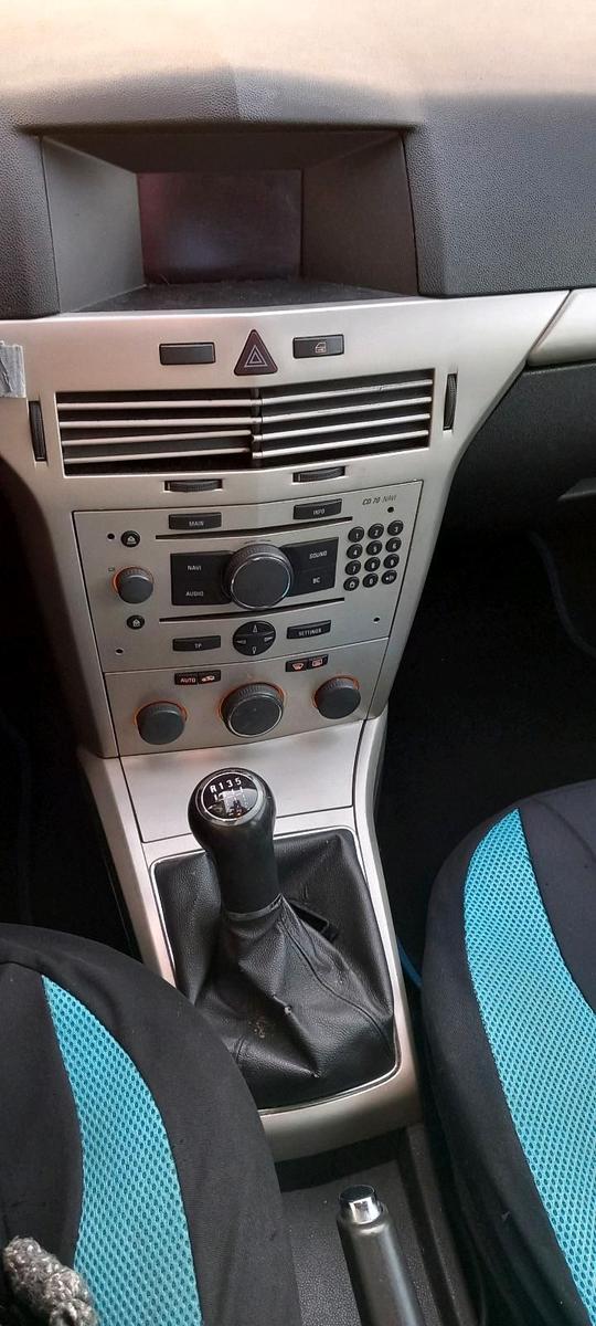 Opel Astra 2007 — photo 9