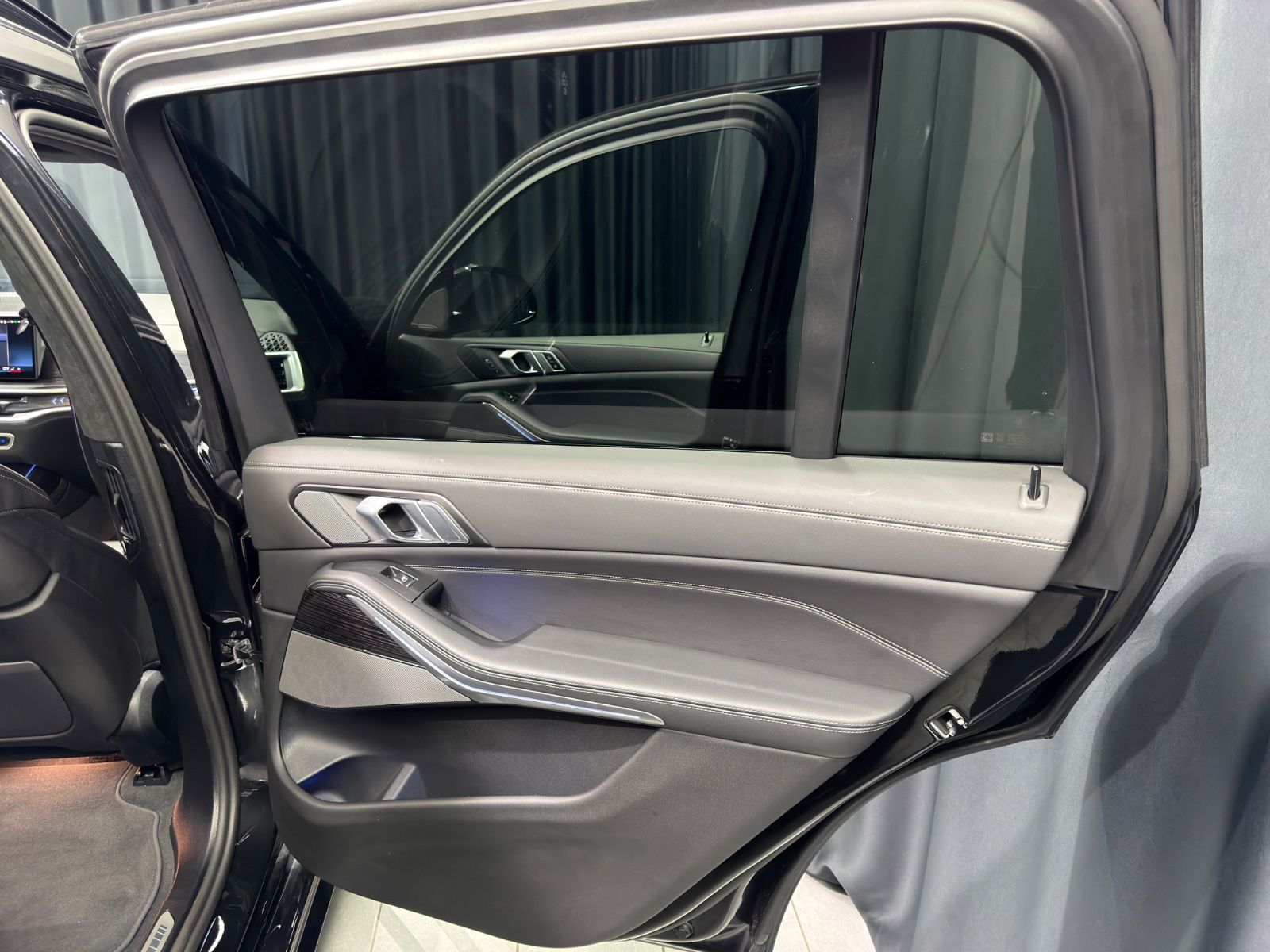 Fahrzeugabbildung BMW X7 xDrive 40d M SPORT PRO|LUFT|PANO|7-SITZER|AHK