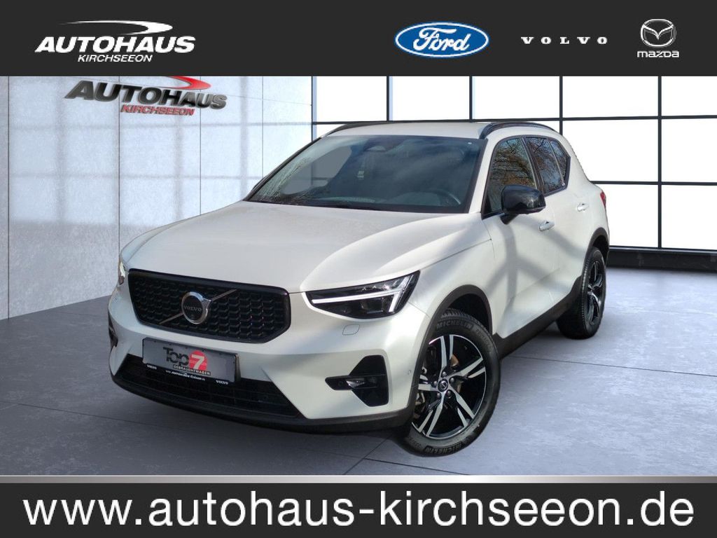 Volvo XC40 B3 (Benzin) Plus Dark 2WD Automatik Navi