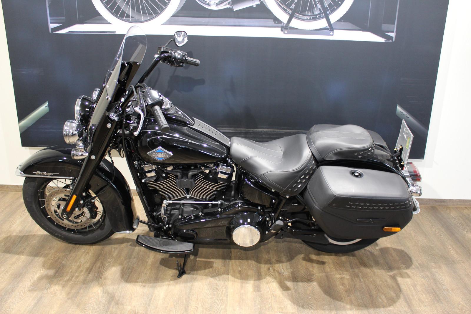 Harley-Davidson Heritage Classic FLHCS 117 MY 25 Top Zustand