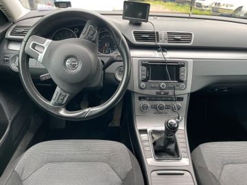 Volkswagen Passat Variant - 9