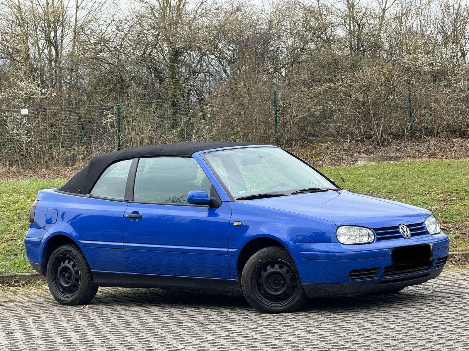 Volkswagen Golf Cabriolet Cabrio 1.6 guter Zustand 1Hand Tü
