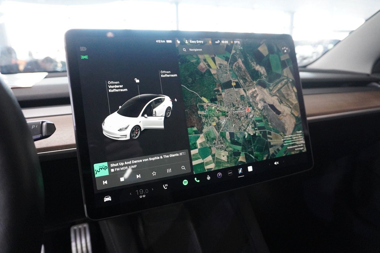 Fahrzeugabbildung Tesla Model 3 PERFORMANCE DUAL-MOTOR NAVI/LED/PILOT+