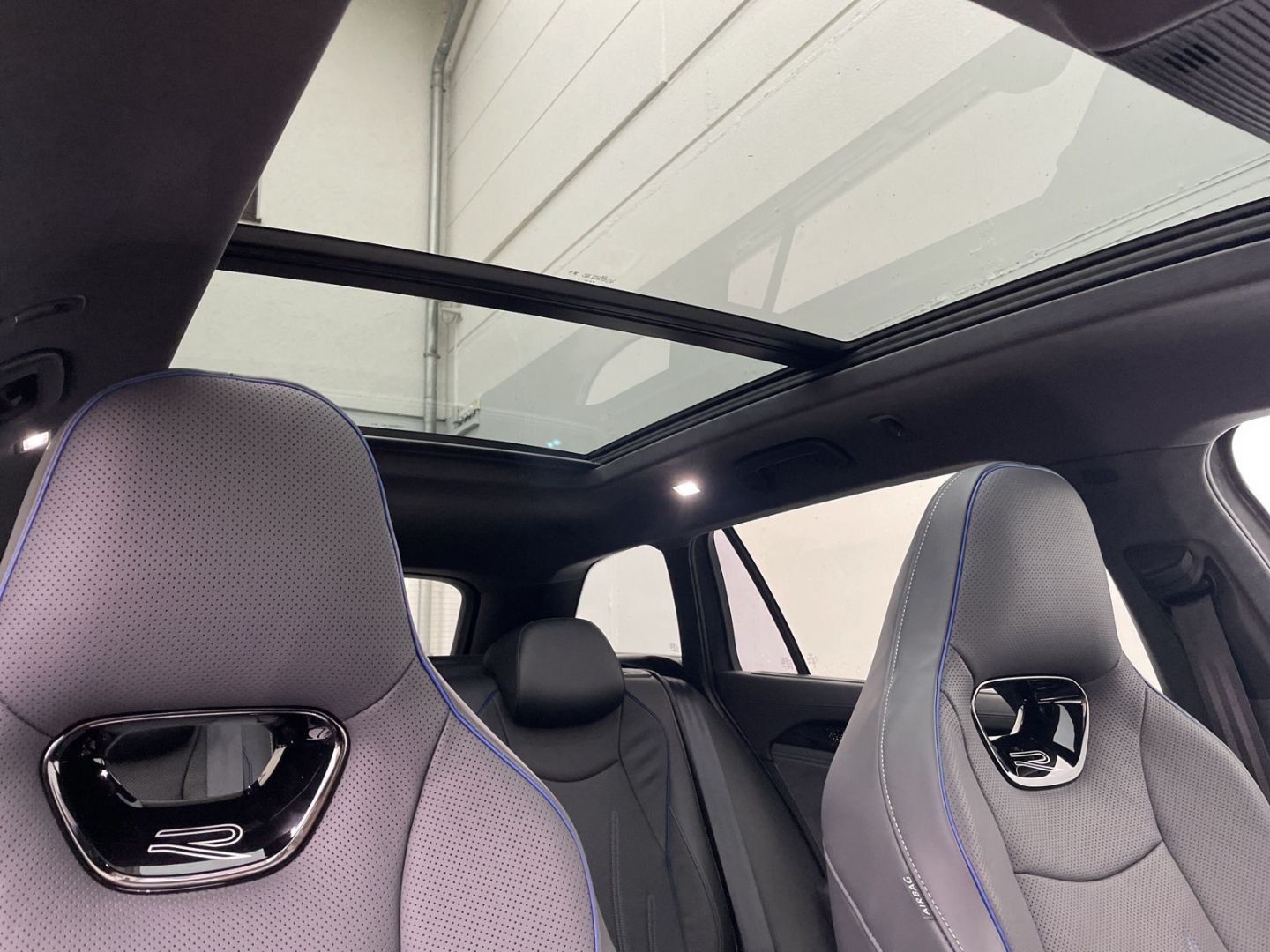 Passat R-Line Signature 2.0 TDI DSG 4Motion Pano