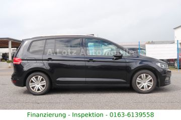 Volkswagen Touran - 1