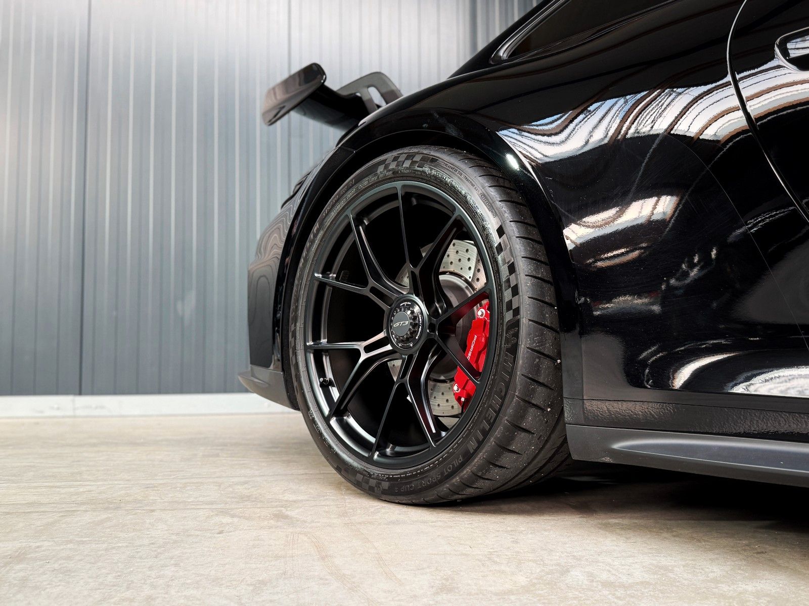 Fahrzeugabbildung Porsche GT3 + 1. Hand + 1.835 km + Lift + Carbon + BOSE