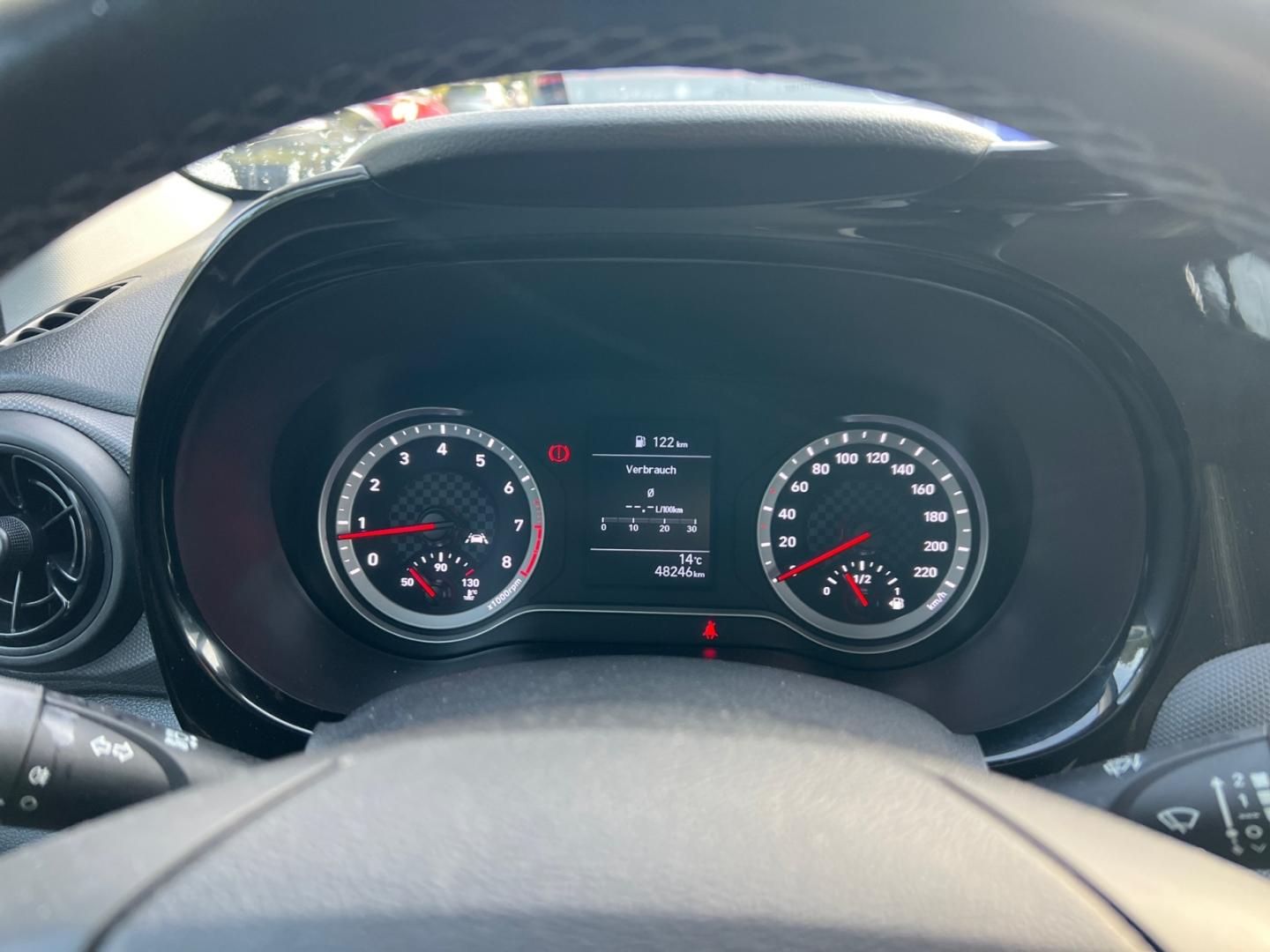 Hyundai i10 1.2 Trend *CarPlay*PDC hi*SHZ*LHZ*DAB*Tempo*