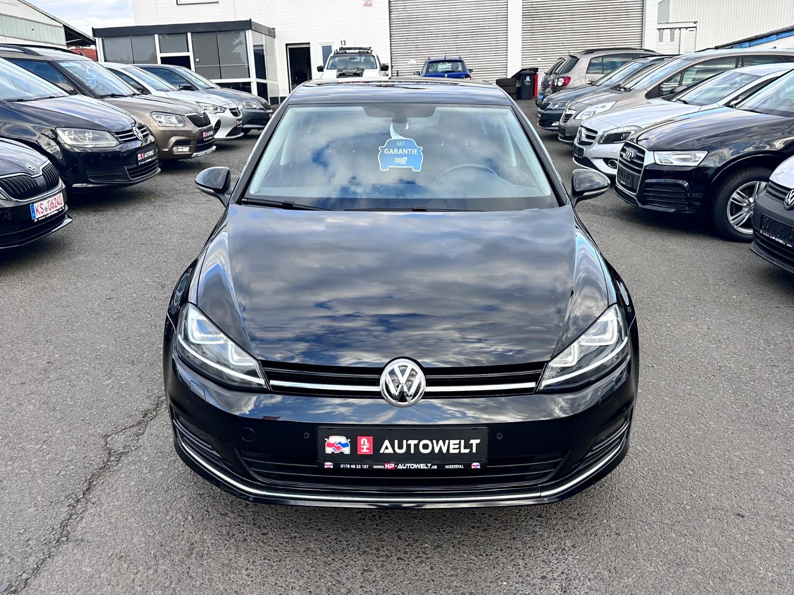 Volkswagen Golf VII Lim. Highline DSG SitzHeiz. LED Alcanta