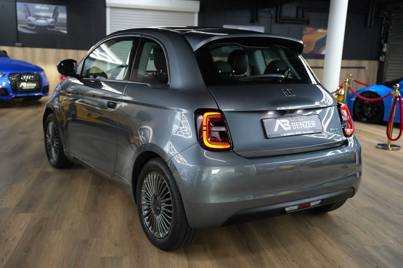 Fahrzeugabbildung Fiat 500 Icon *42 Kwh*Rückfahrkamera*Navigation*Klima