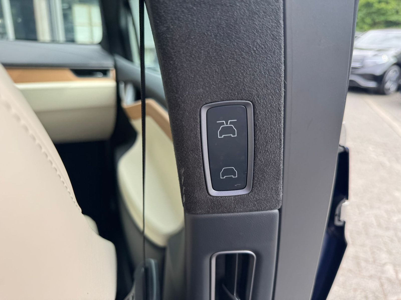 Fahrzeugabbildung Tesla Model X Performance LR Dual AWD PANO+NAV+LED+ACC