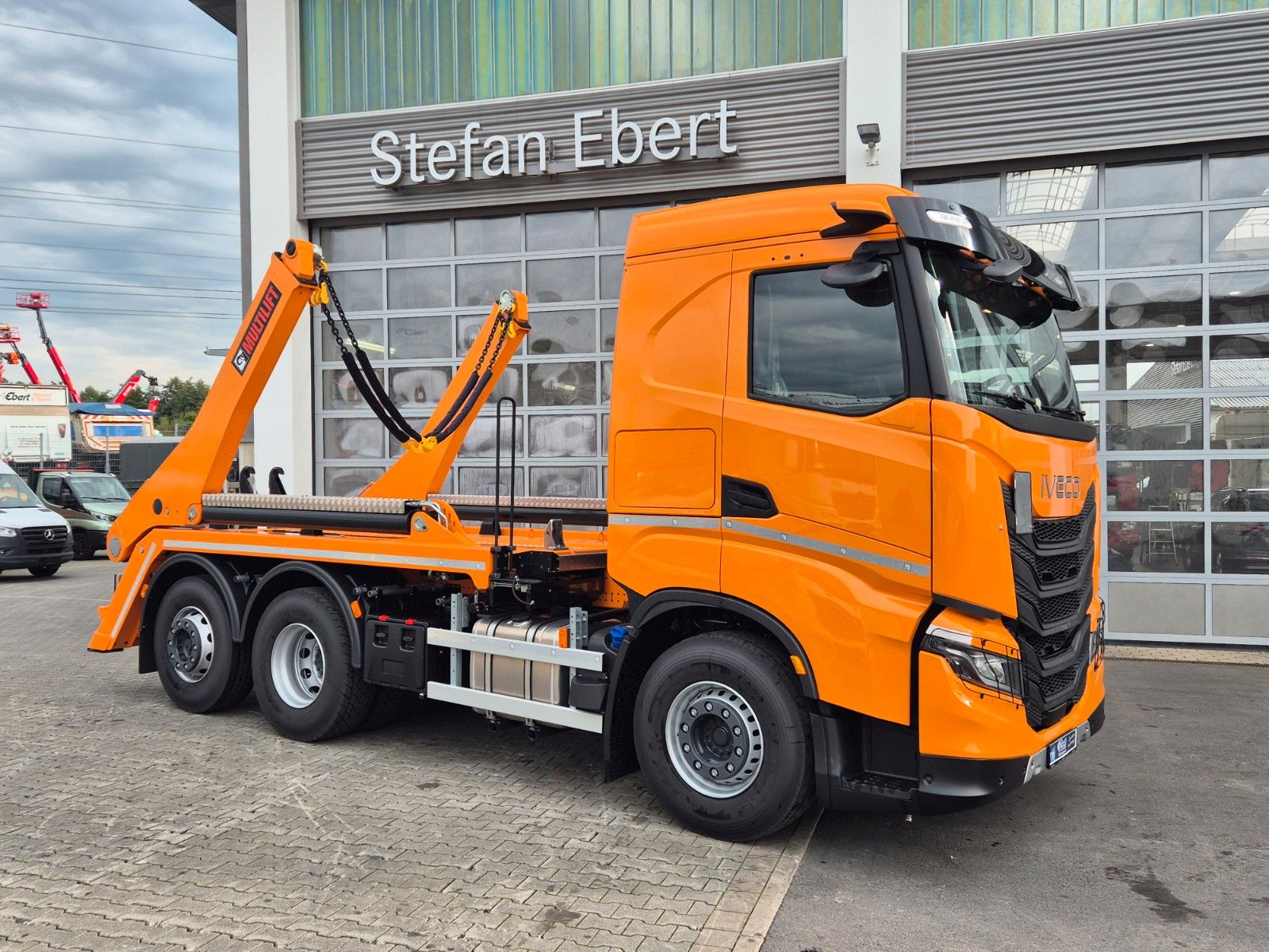 Fahrzeugabbildung Iveco AS280X58Y/ PS ON Hiab FTR18 Funk AHK Bett Cam