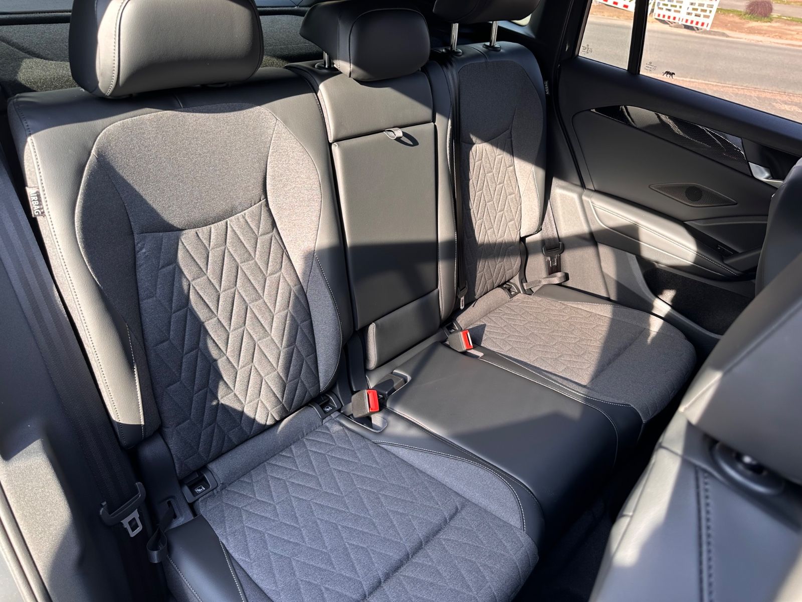 Fahrzeugabbildung Volkswagen Tiguan Life 1.5 e-Hybrid DSG ACC/APP/PDC/LED+