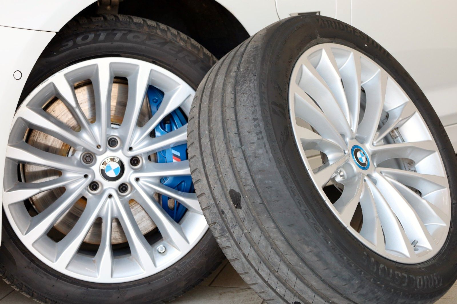Fahrzeugabbildung BMW 545e xDrive Luxury Line,Navi,SD,4xSH,Kam,AHK,+WR