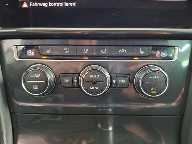 Volkswagen Golf Comfortline 1.4 TSI °ACC°Navi°PDC°SHZ°AAC°
