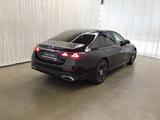 Mercedes-Benz E 200 AMG ADVANCED NIGHT WINTER DISTRONIC 19"AMG - Mercedes-Benz E 200 mit Benzin-Antrieb: Schwarz, Limousine