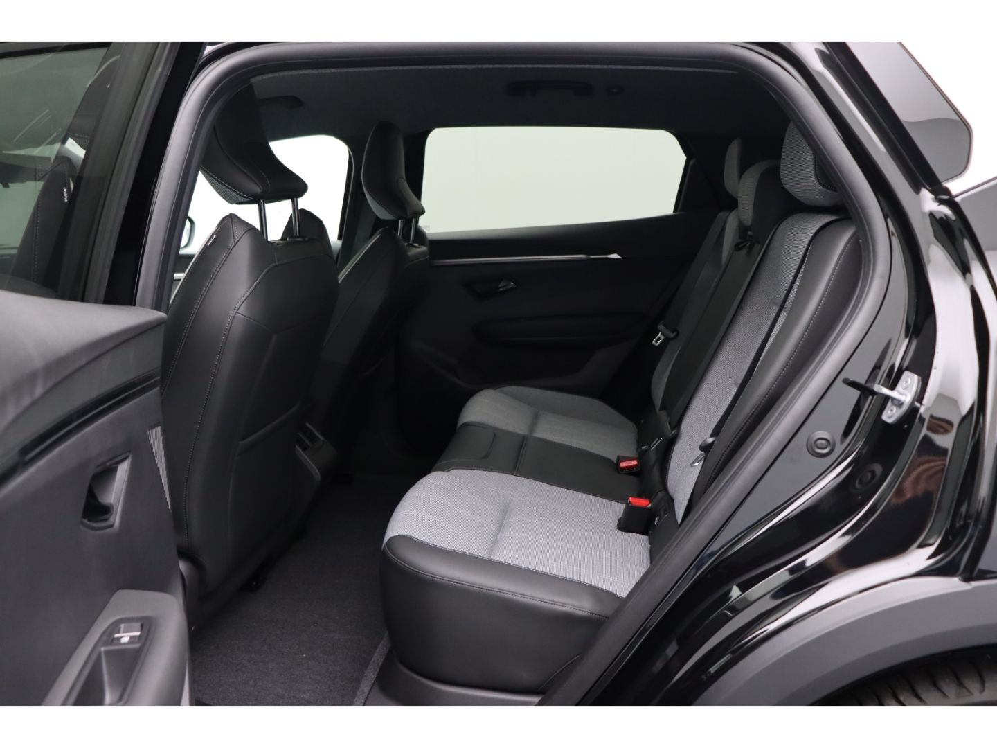 Fahrzeugabbildung Mitsubishi Eclipse Cross Diamant Top 11 KW ACC Totwinkelass