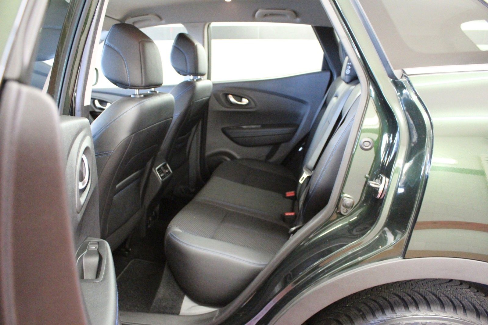 Fahrzeugabbildung Renault Kadjar TCe 140 EDC Limited  Automatik