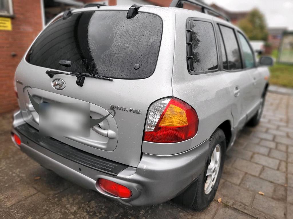 Hyundai SANTA FE