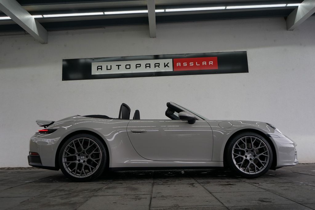 Image of Porsche 992