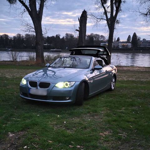 BMW 320i Cabrio - E93