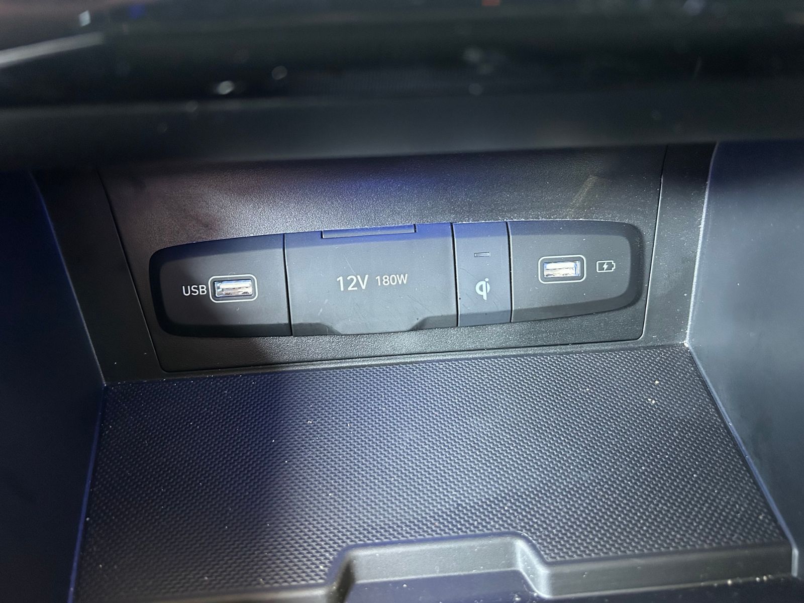 Fahrzeugabbildung Hyundai TUCSON Prime Hybrid HEV 2WD -HELLES LEDER GRAU-