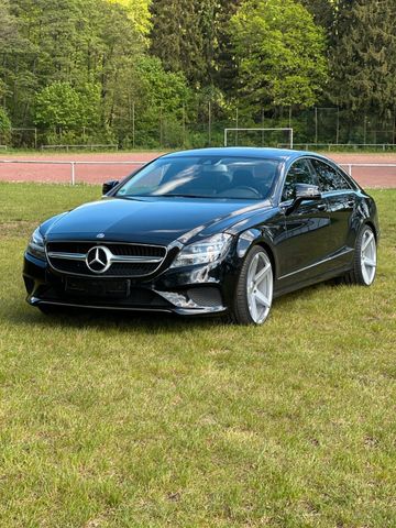MERCEDES-BENZ CLS 220