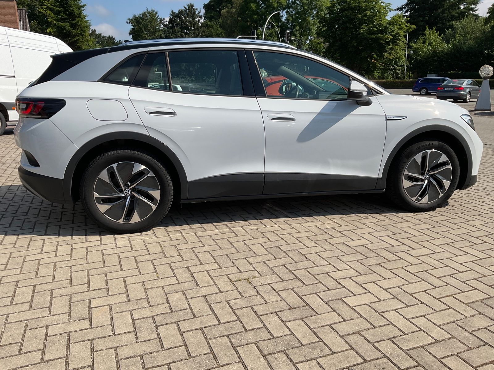 Fahrzeugabbildung Volkswagen ID.4 Pro 82 kWh Pro,AHK,LED,Navi,Sitzheizung