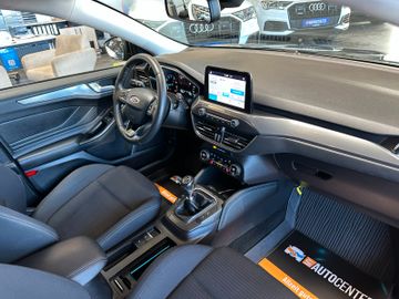 MYAUTOCENTER – Gebraucht- und Jahreswagen mit Werkstattservice in Pfaffenhofen Ford Focus 1,5 EcoBoost Titanium