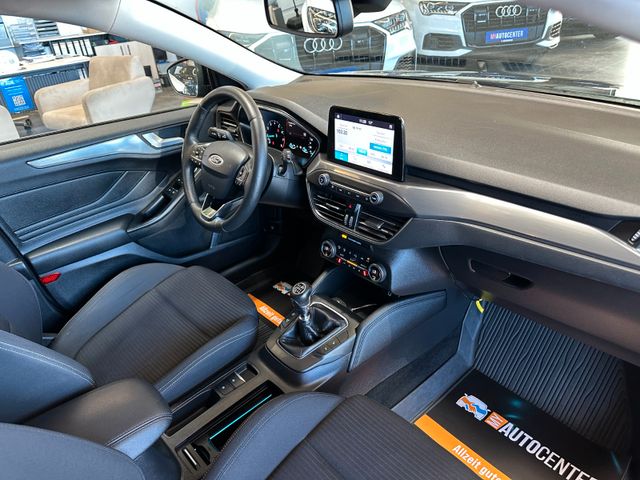 MYAUTOCENTER – Gebraucht- und Jahreswagen mit Werkstattservice in Pfaffenhofen Ford Focus 1,5 EcoBoost Titanium